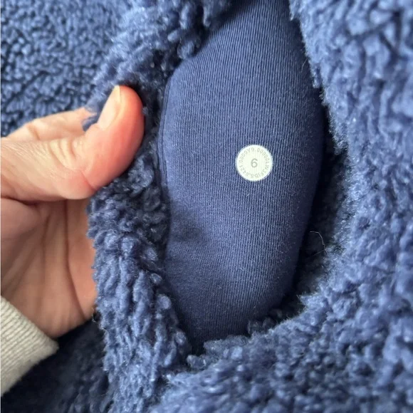 Lululemon Warmth Restore Long Pullover Fleece Sherpa Navy Pockets Mock - Picture 6 of 10